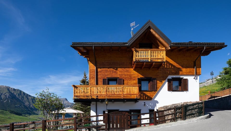 Tea Bastian Apartment in Canton of Grisons