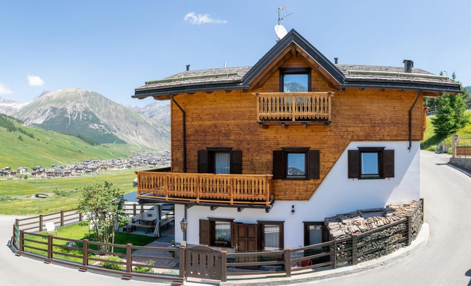 Tea Bastian Apartment in Canton of Grisons