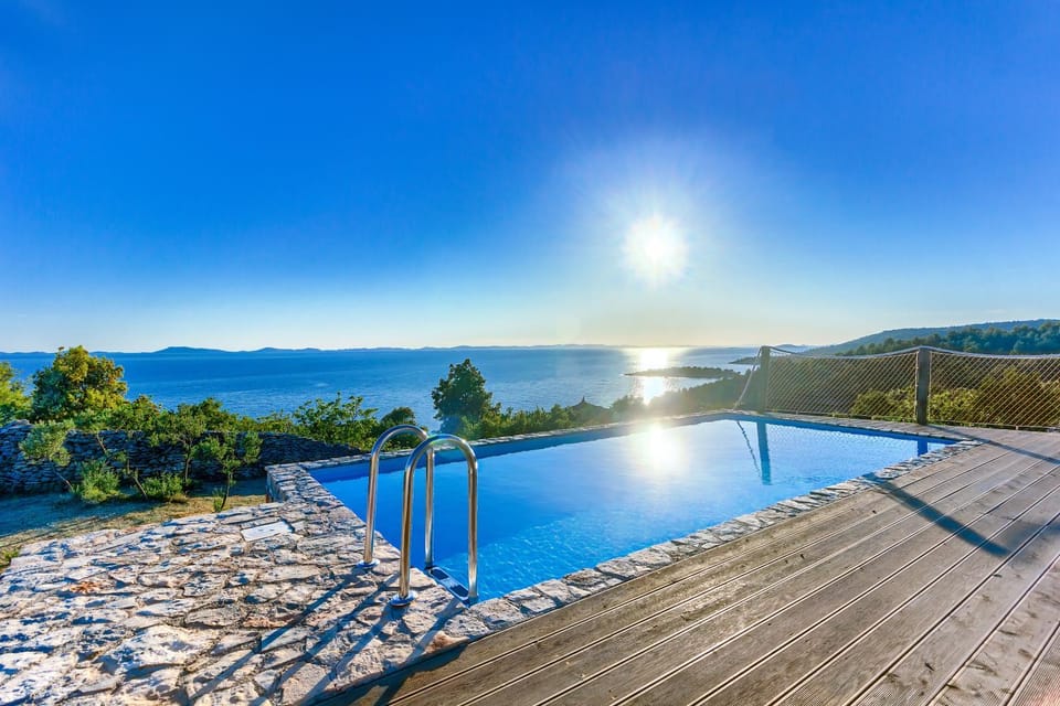 Pool view, Sea view, Swimming pool