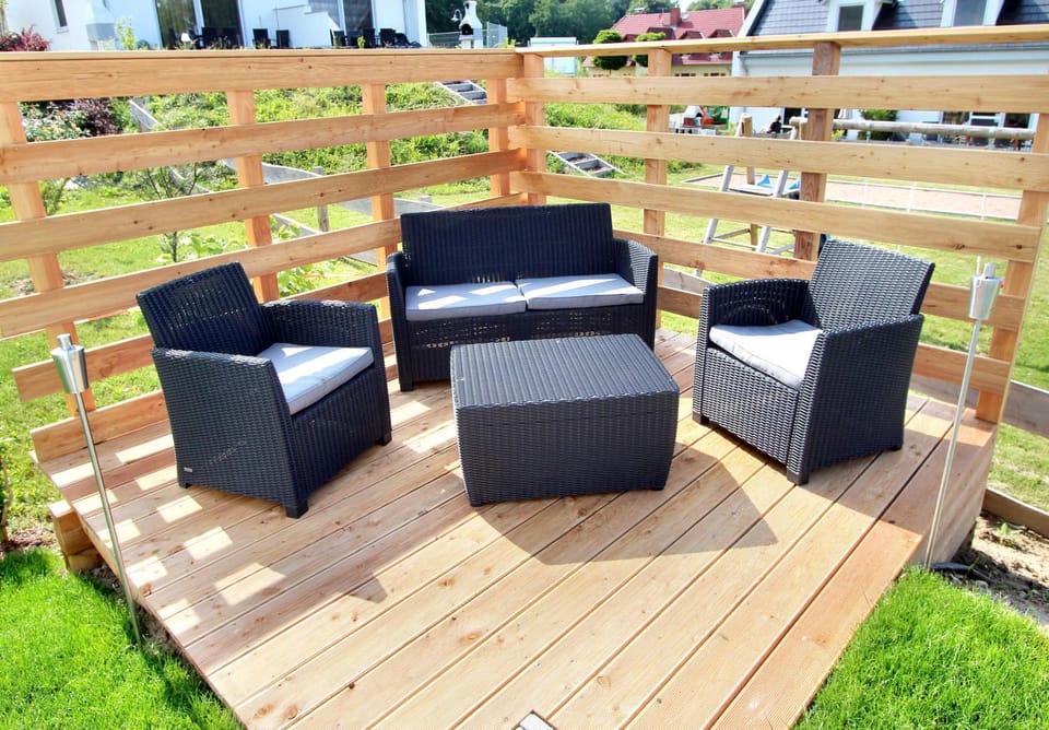 Property building, Seating area