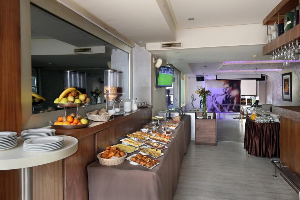 Buffet breakfast