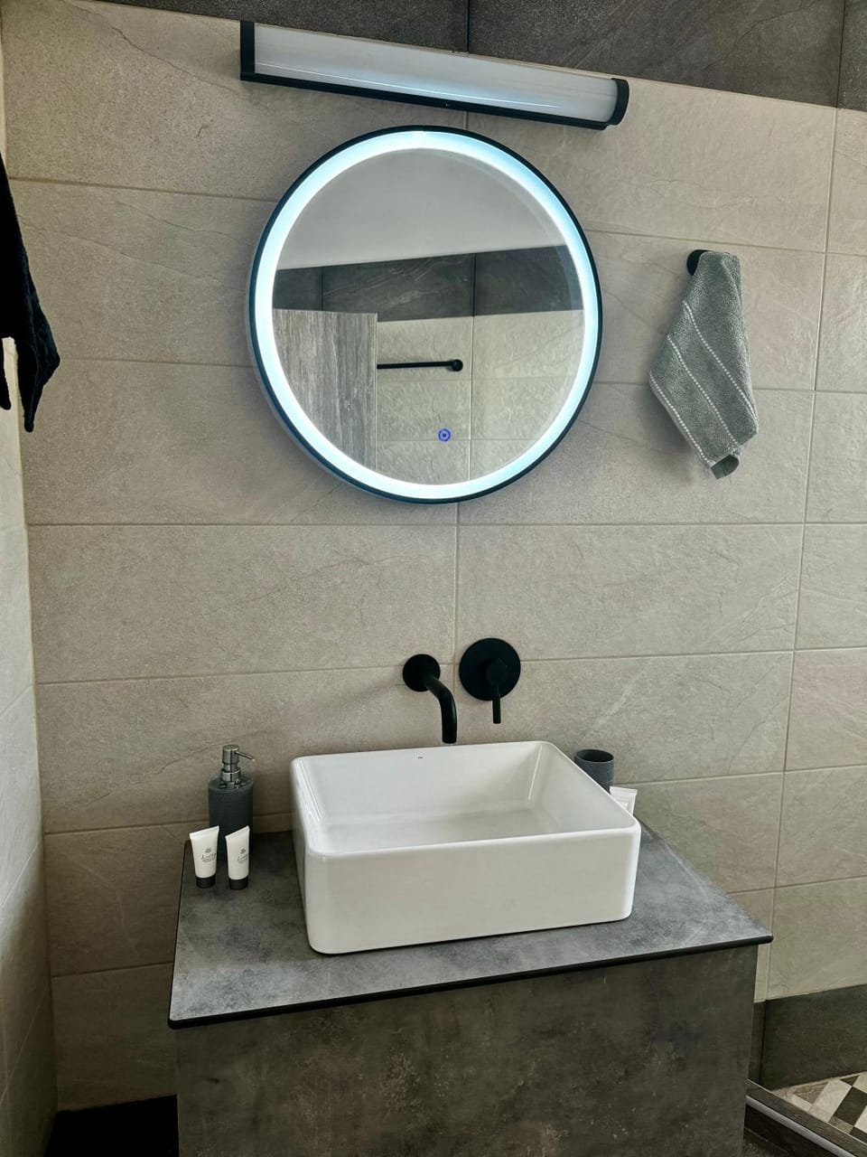 Eris Studios Apartment in Milos