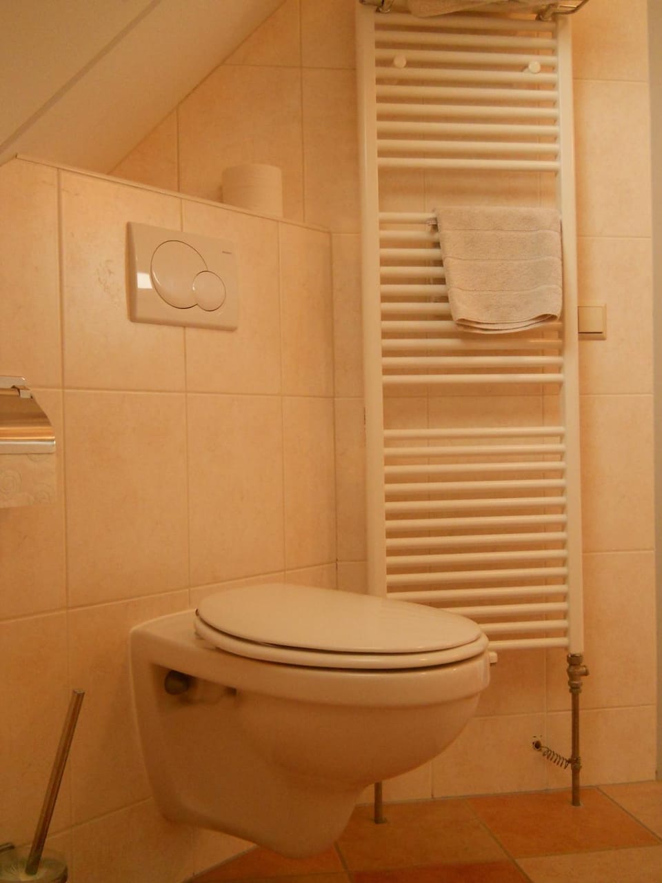 Toilet, Decorative detail