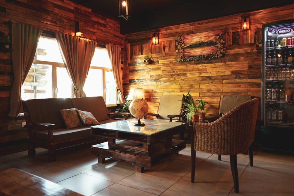 Communal lounge/ TV room