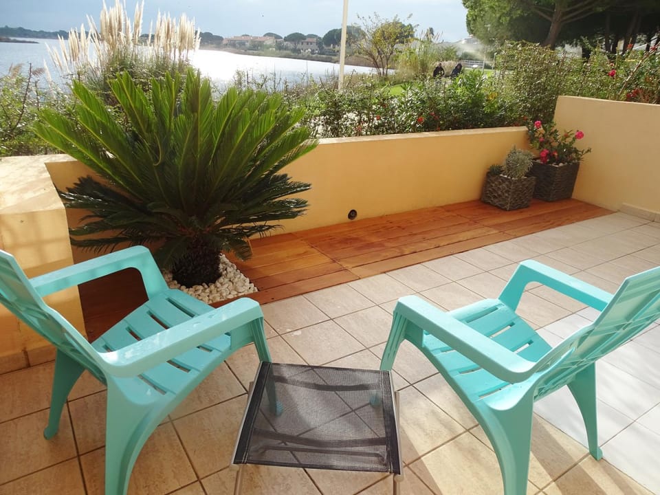 Patio, Balcony/Terrace, Lake view