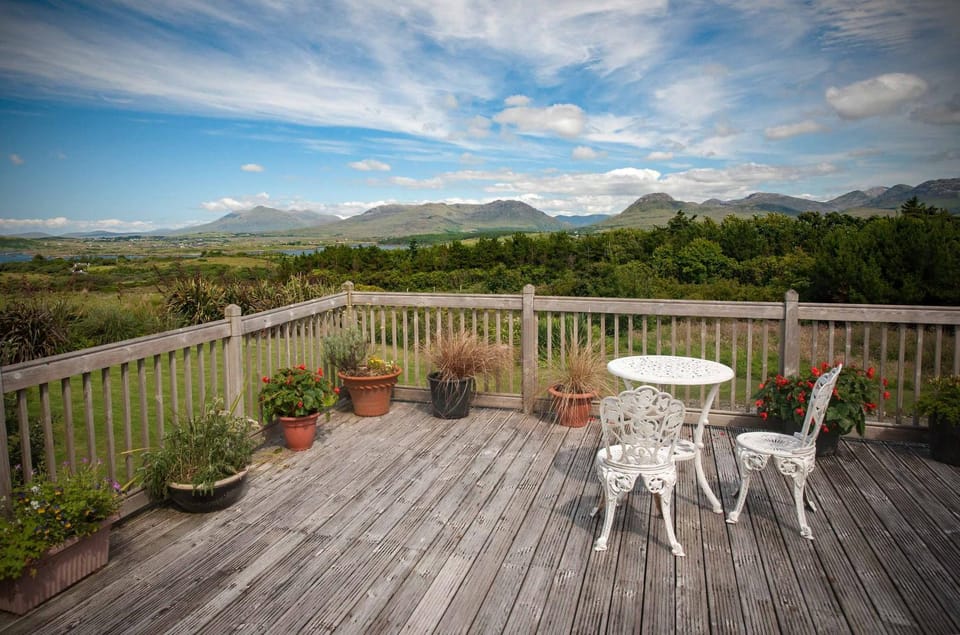 Patio, Day, Natural landscape, Mountain view