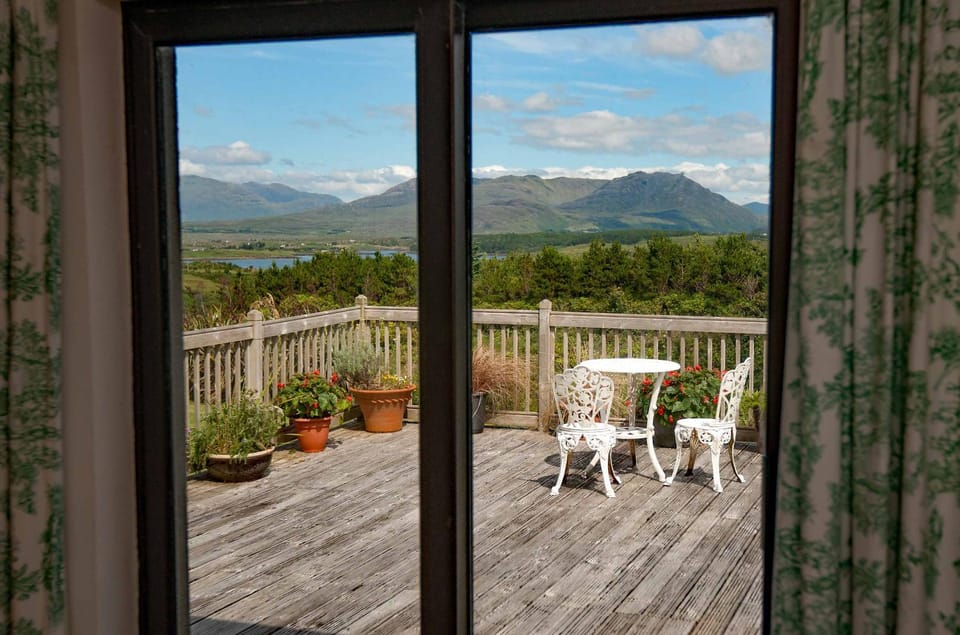 Day, Natural landscape, View (from property/room), Balcony/Terrace, Mountain view