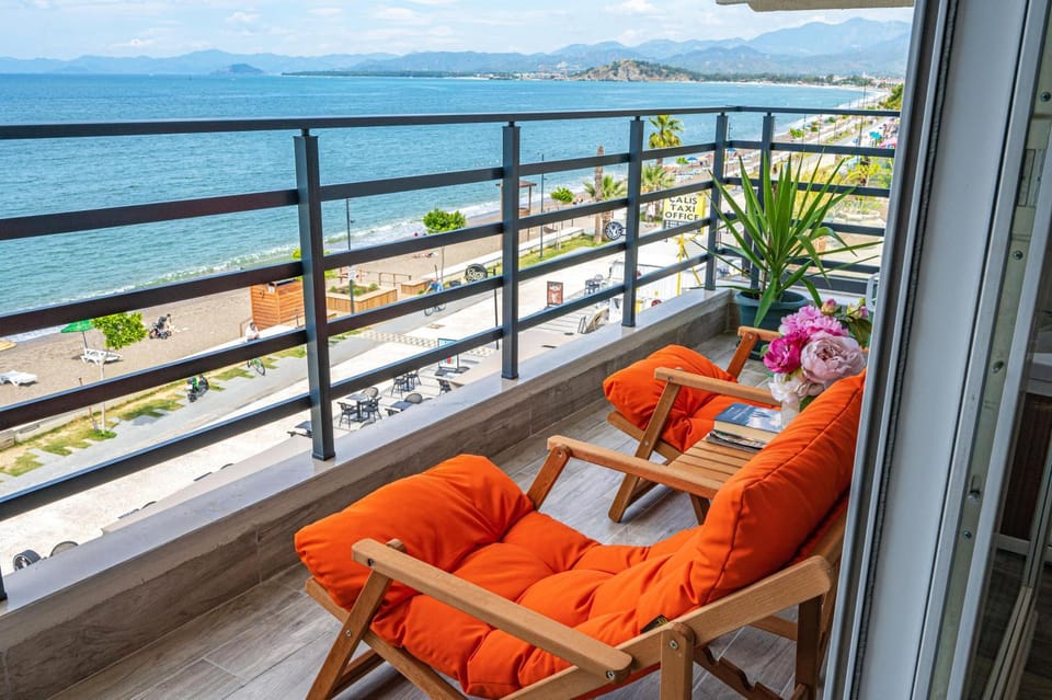 Patio, Day, View (from property/room), Balcony/Terrace, Seating area, Sea view, Quiet street view