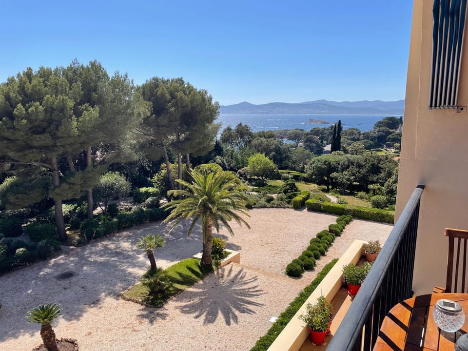 View (from property/room), Balcony/Terrace