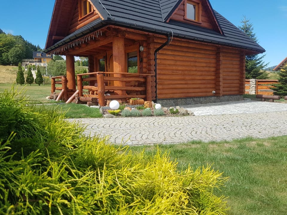 Property building, Facade/entrance, Summer
