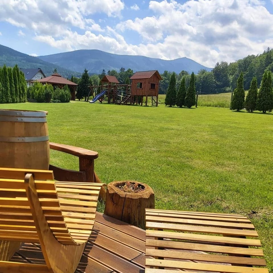 Garden, Mountain view
