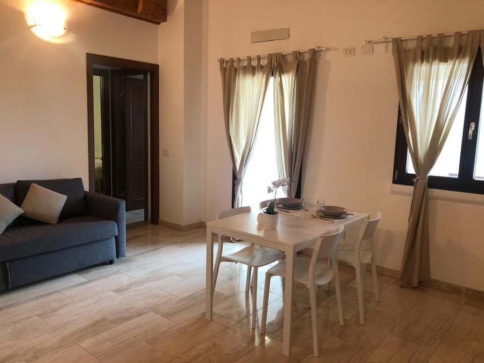 Trilocale con terrazza Apartment in Sardinia