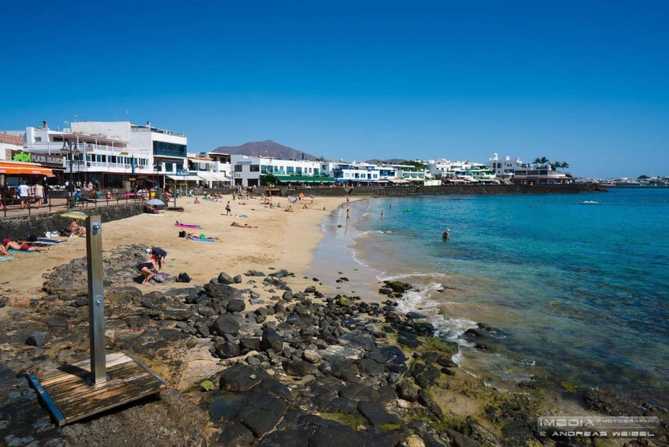 Nearby landmark, Restaurant/places to eat, Beach, Supermarket/grocery shop