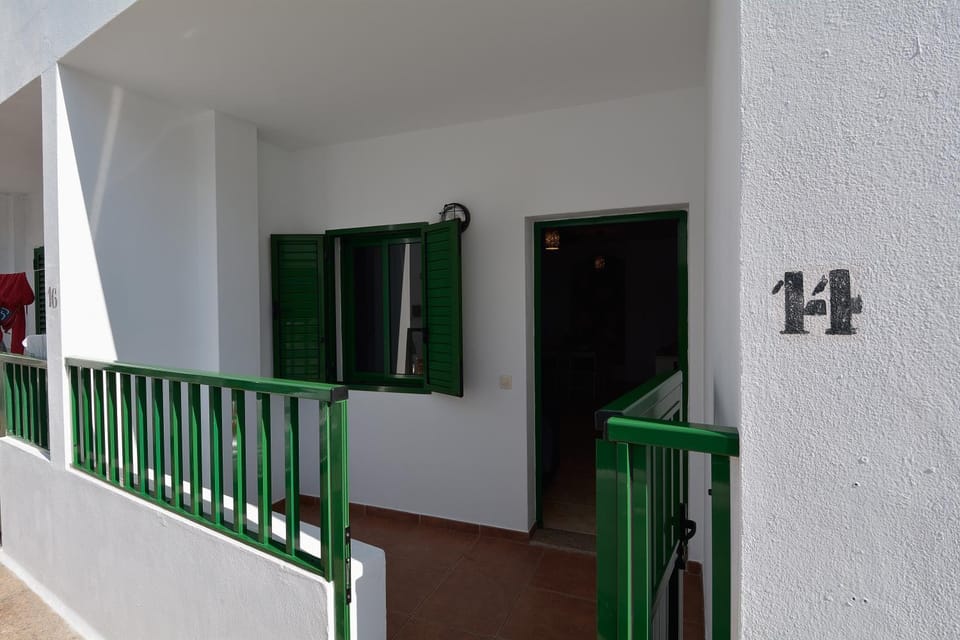 View (from property/room), Balcony/Terrace