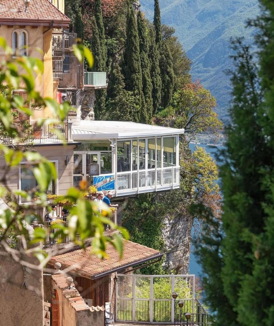 Natural landscape, Balcony/Terrace, Balcony/Terrace, Lake view