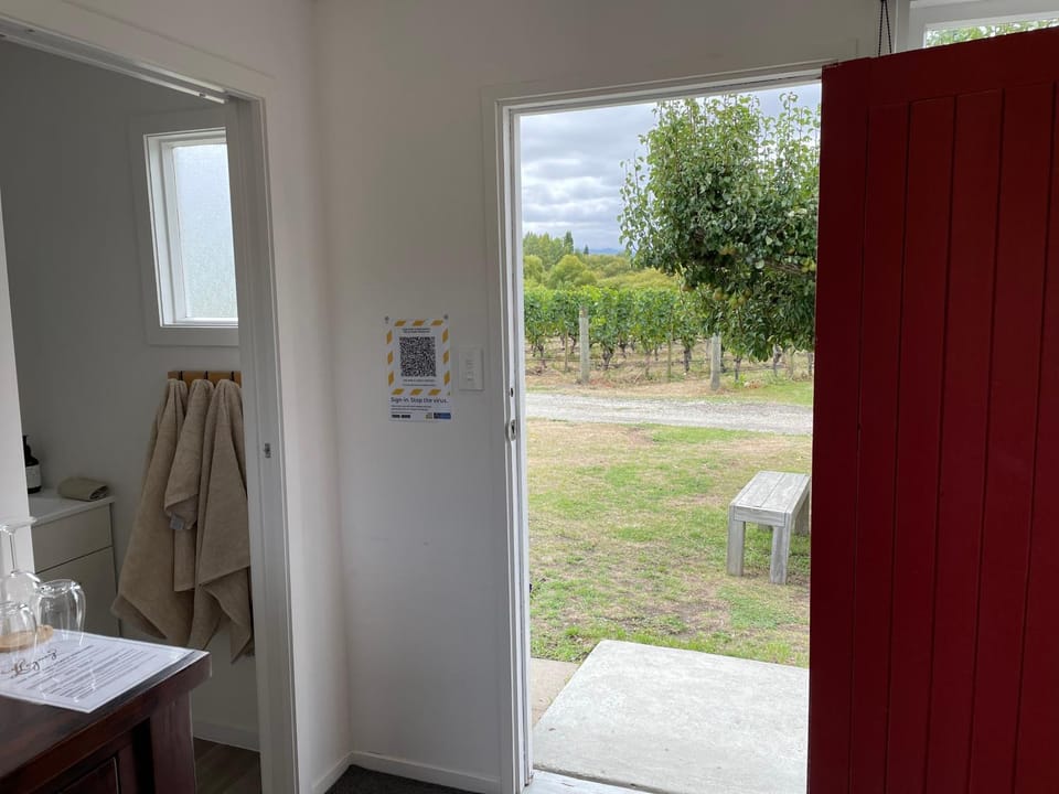 'The Crib' on Legacy Vineyard Chalet in Alexandra