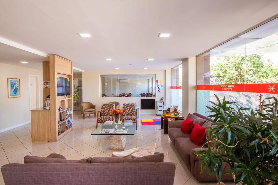Communal lounge/ TV room, Lobby or reception
