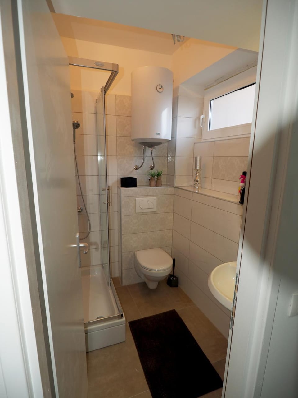Shower, Toilet, Bathroom