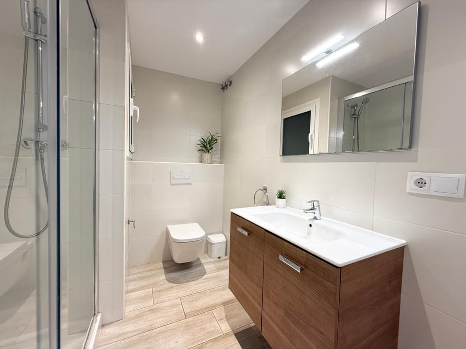 Shower, Bathroom