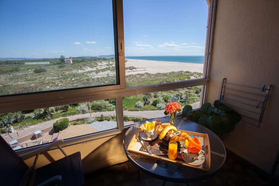 Spring, Food and drinks, Sea view