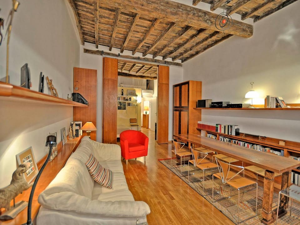 Terrace Governo Vecchio Apartment in Rome