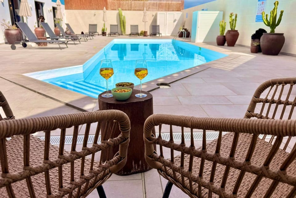 Seating area, Pool view, Swimming pool, sunbed