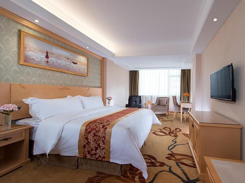 Vienna Hotel Shenzhen Fuyong Village Hotel in Shenzhen