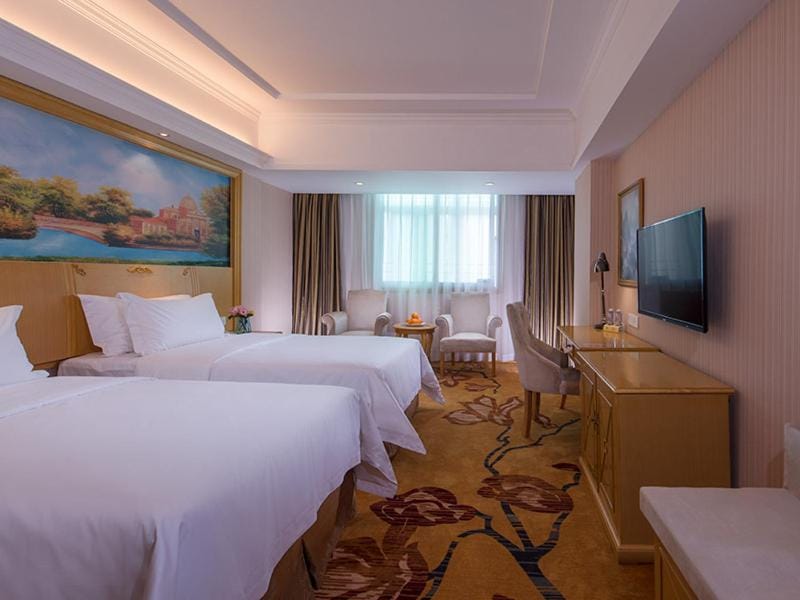 Vienna Hotel Shenzhen Luofang Hotel in Hong Kong