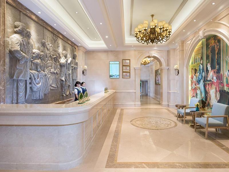 Vienna Hotel Shenzhen Huaqiang North Hotel in Hong Kong