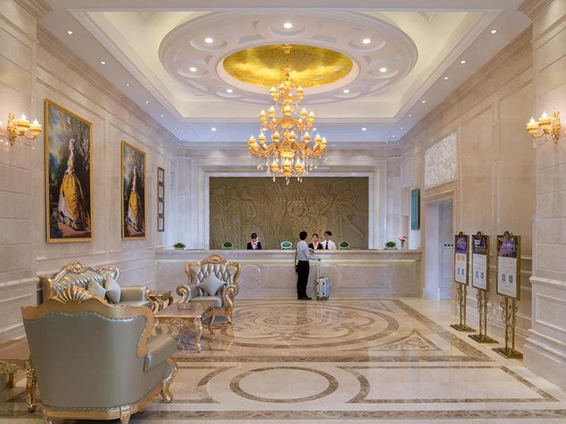Vienna International Hotel Dongguan Shilonghuixing Business Central Hotel in Guangzhou