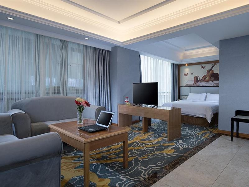 Vienna Hotel Dongguan East Bus Station Hotel in Guangzhou