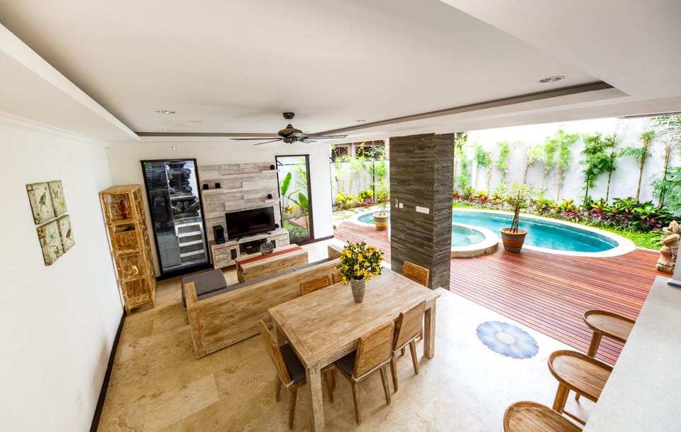 Living room, Lounge or bar