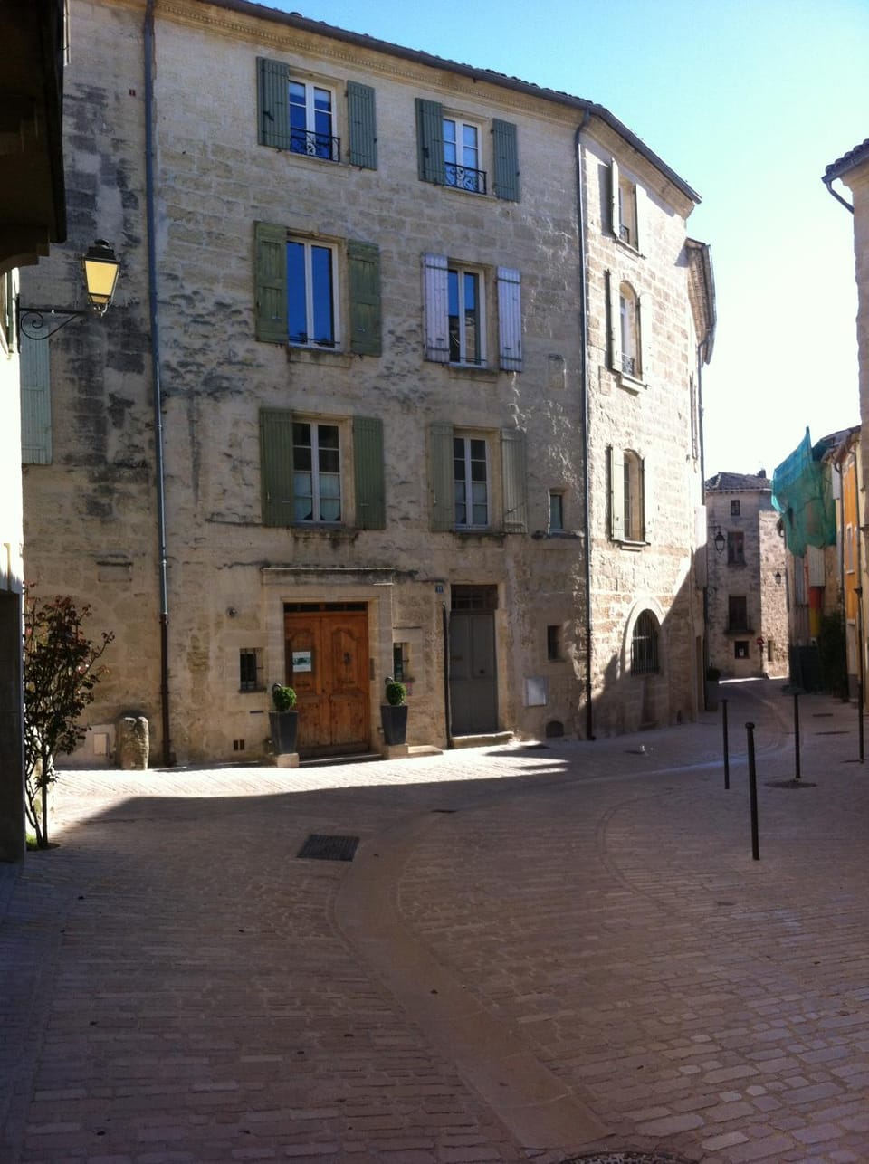 Property building, Street view