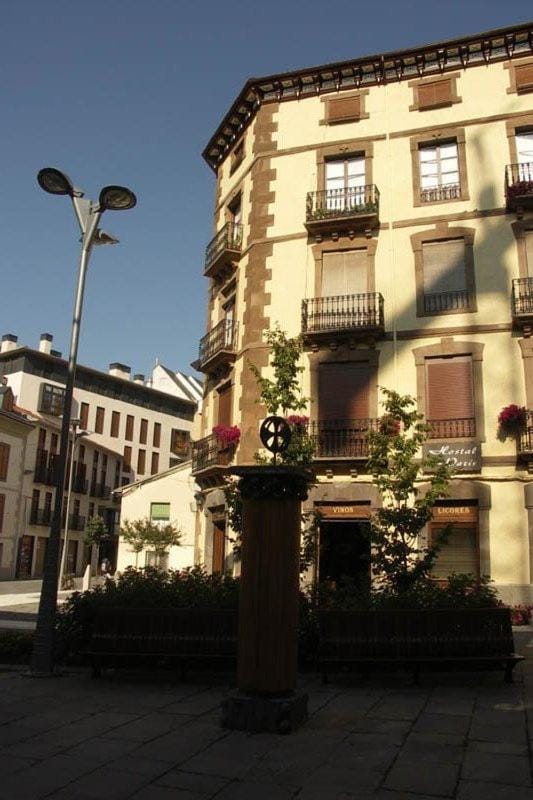 Property building, Day