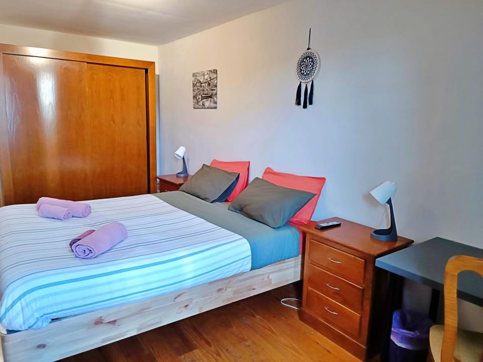 Bed, Decorative detail, Decorative detail, Bedroom, towels, wardrobe