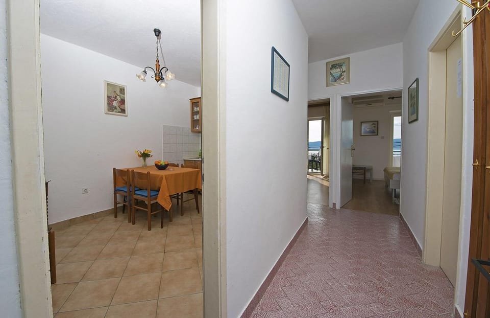 Lobby or reception, Dining area