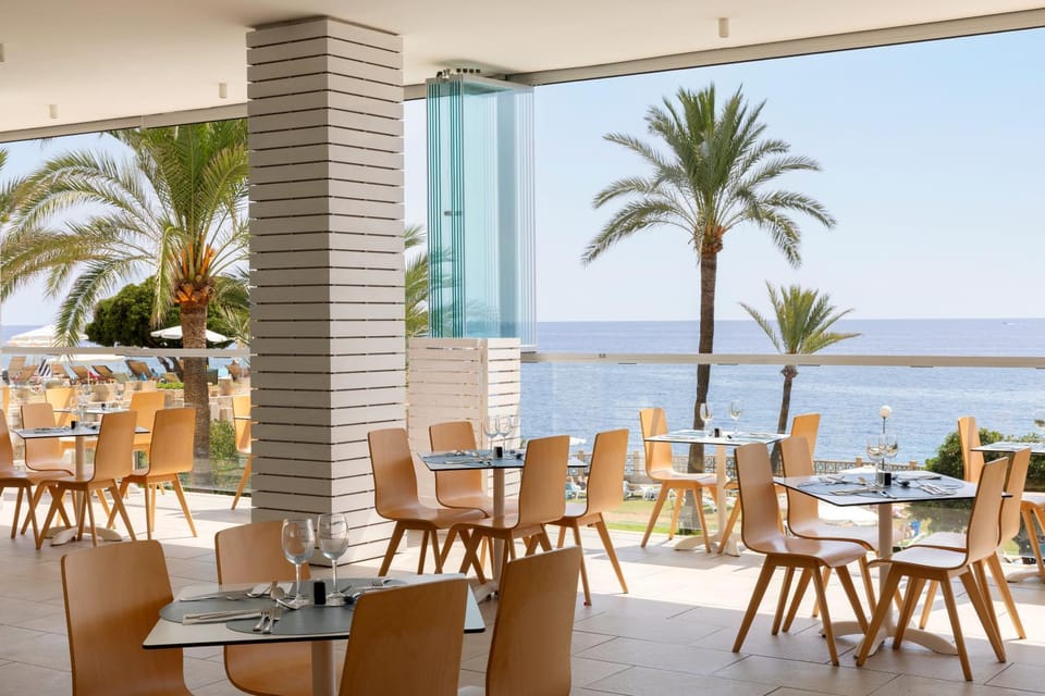 Restaurant/places to eat, Food