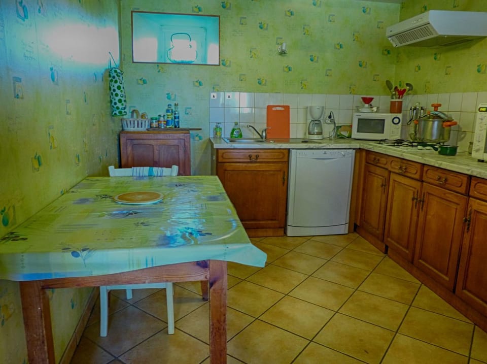 Gîte "L'Orée du Bois" House in Auvergne-Rhône-Alpes