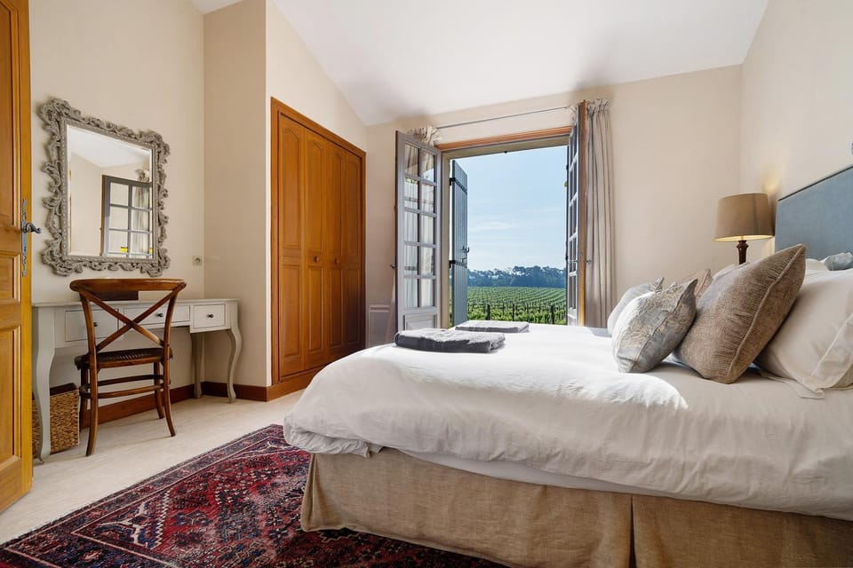 Property building, Living room, Bedroom