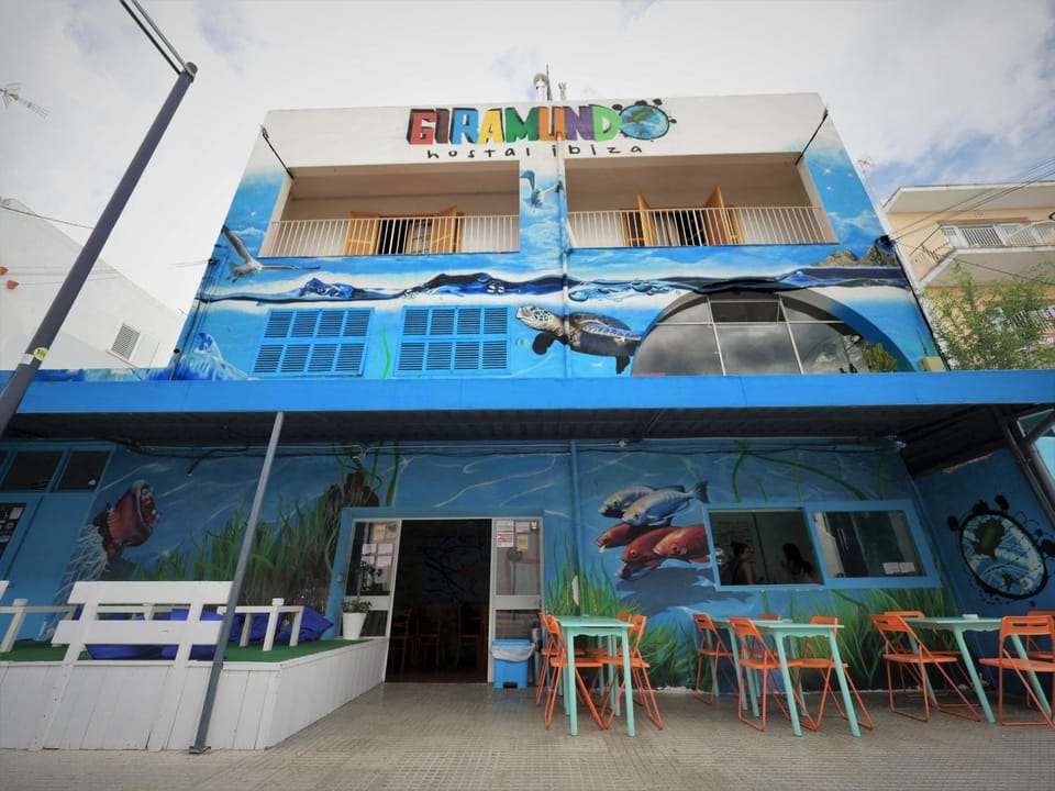 Hostal Giramundo Bed and Breakfast in Ibiza