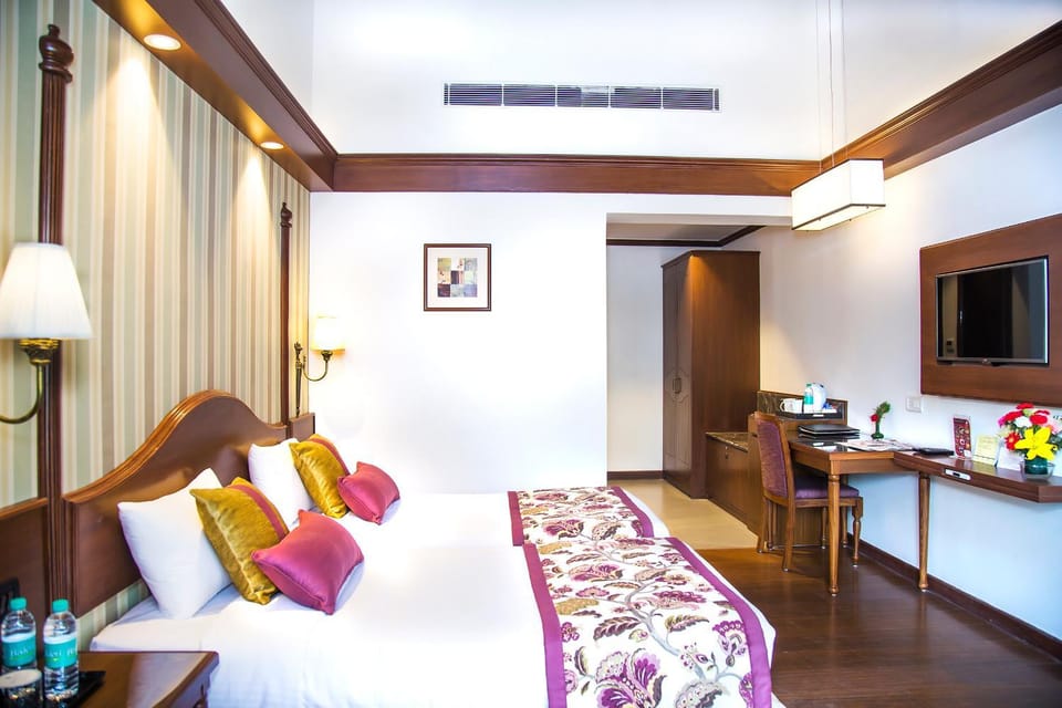 Shervani Hilltop Resort Resort in Uttarakhand