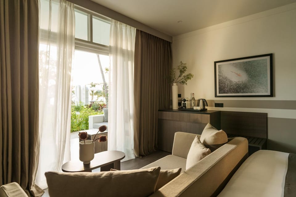 Bedroom, Garden view, Sea view