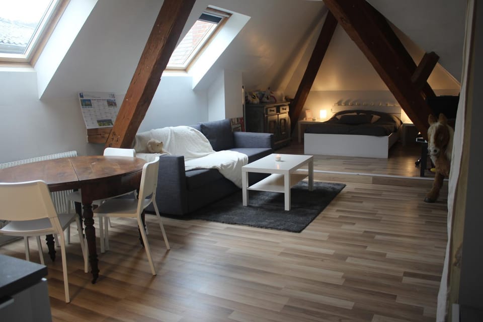 TV and multimedia, Living room, Bedroom