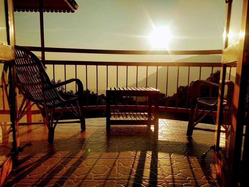 Deshadan Mountain Resort -The highest resort in Munnar Resort in Kerala