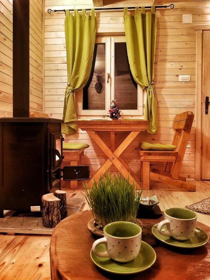 Brvnara Borovik Nature lodge in Montenegro