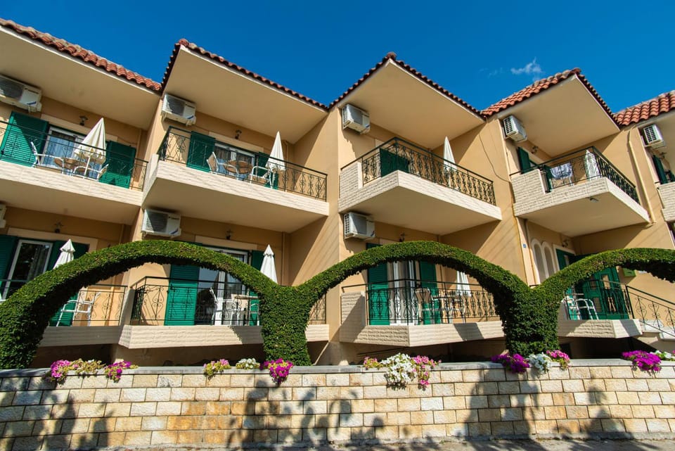 Konstantinos Hotel & Apartments I Apartment hotel in Nydri