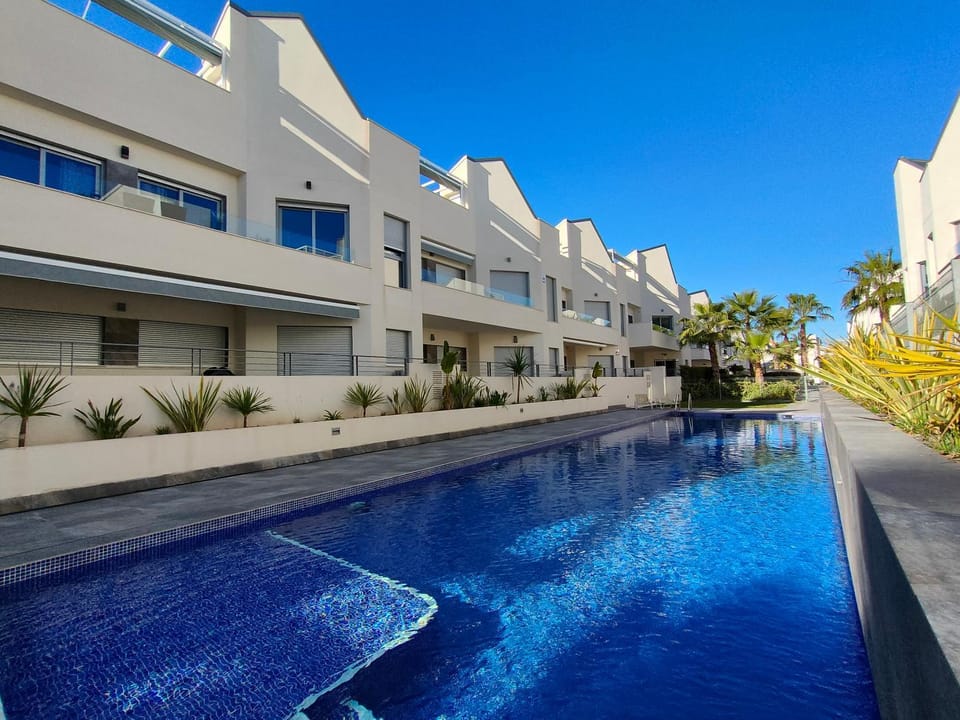 Property building, Swimming pool