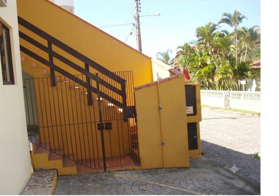 Property building, Facade/entrance, Street view, Street view