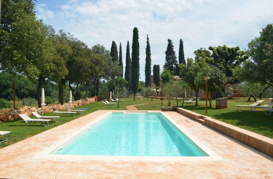 Swimming pool, Swimming pool