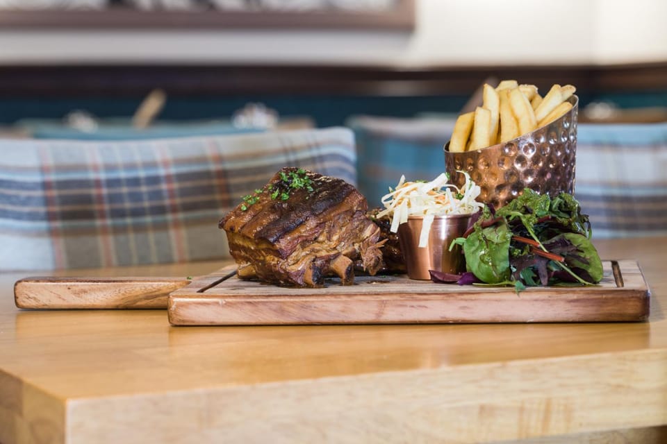 Restaurant/places to eat, Restaurant/places to eat